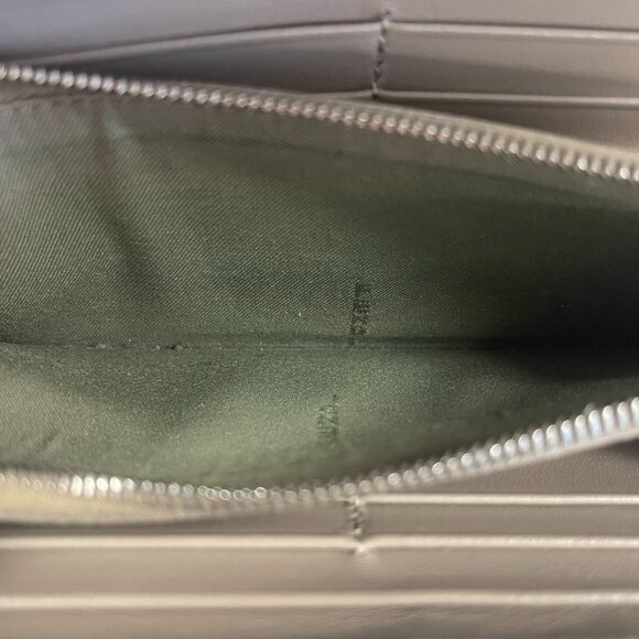 FENDI Peekaboo Leather Continental Wallet w/Turnlock - Greige - Preowned - Picture 9 of 15